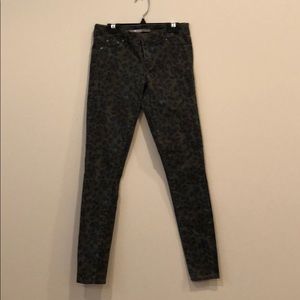 Tractr brand, size 26, camouflage skinny jeans.